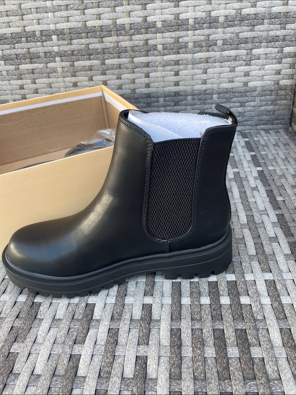 Soda Black Chelsea Lug Boot